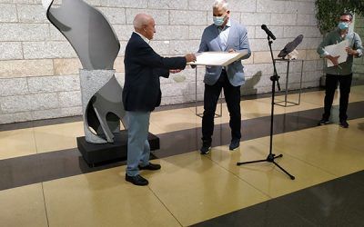 “80/50. Juan Moral/Torrelodones”. Homenaje y exposición de obras del escultor con motivo de su 80 cumpleaños y 50 en la localidad madrileña.